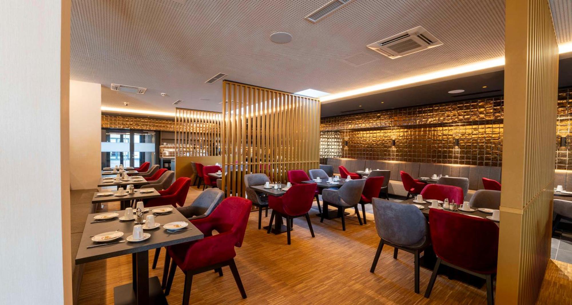 Plaza Inn Wiener Neustadt, BW Signature Collection Ngoại thất bức ảnh