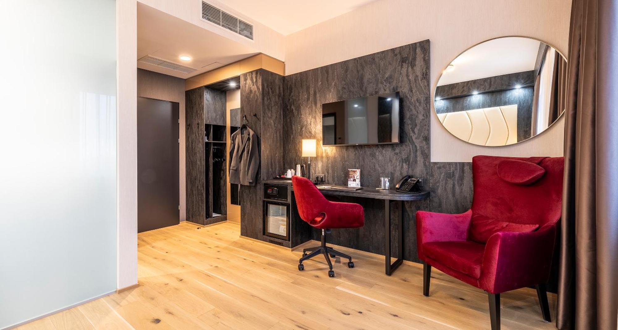 Plaza Inn Wiener Neustadt, BW Signature Collection Ngoại thất bức ảnh